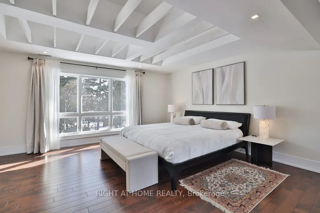 471 Country Club Crescent