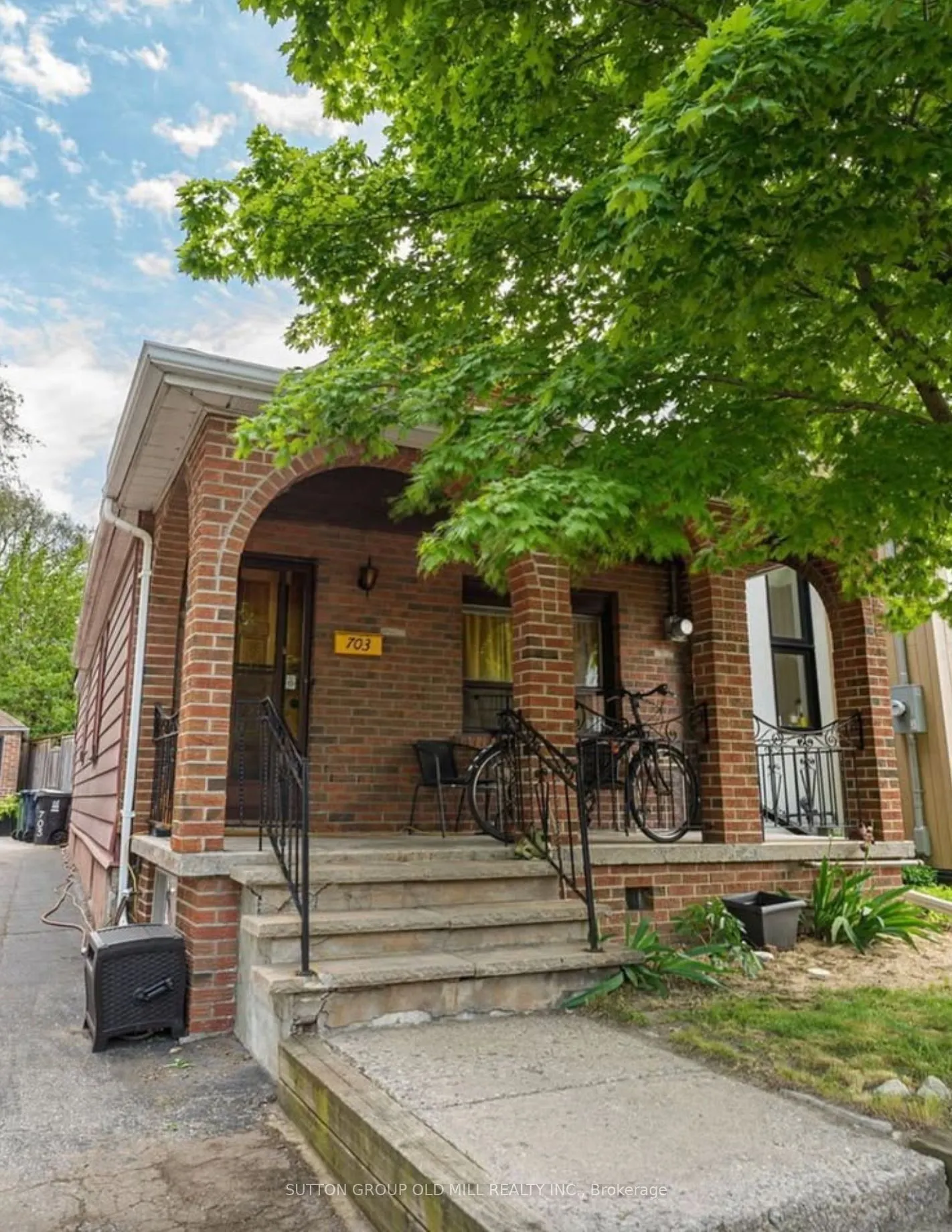 703 Willard Avenue