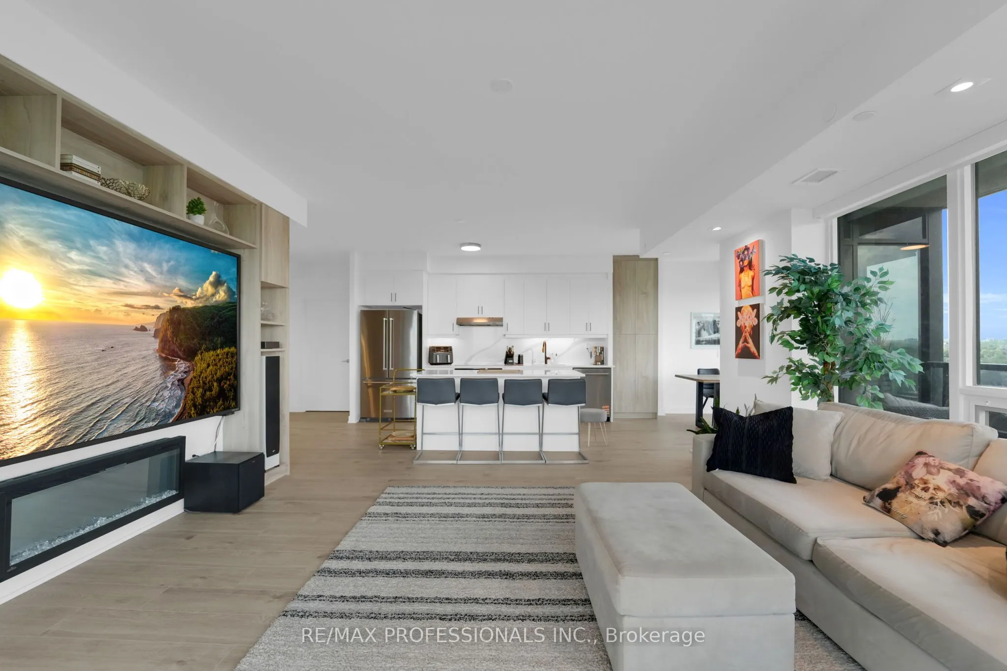 1035 Southdown Road #1402