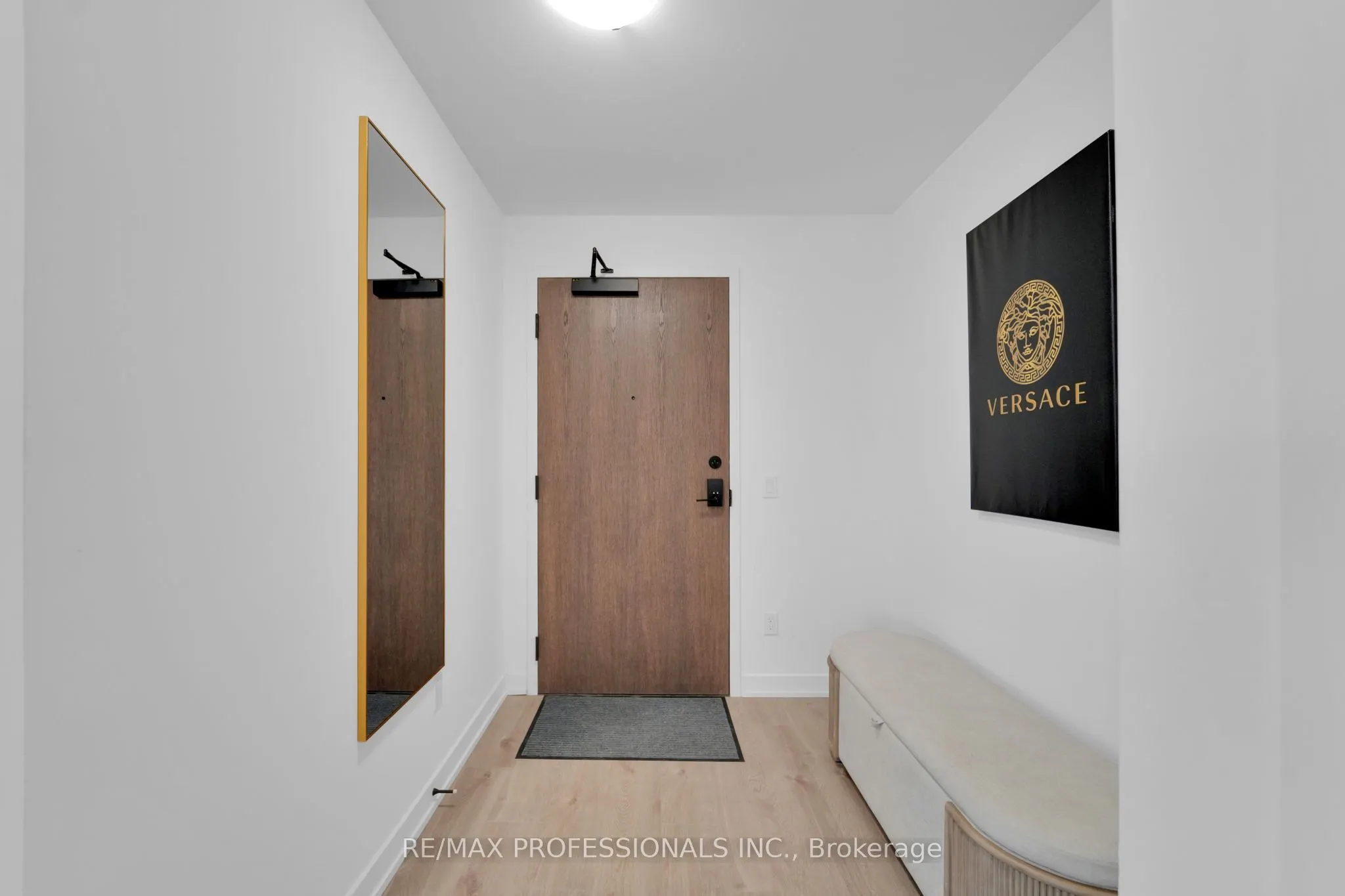 1035 Southdown Road #1402