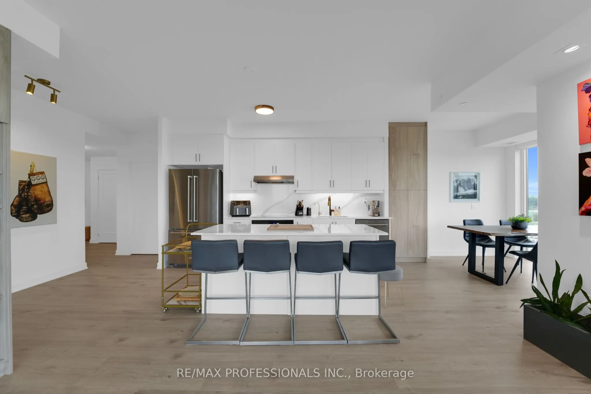 1035 Southdown Road #1402