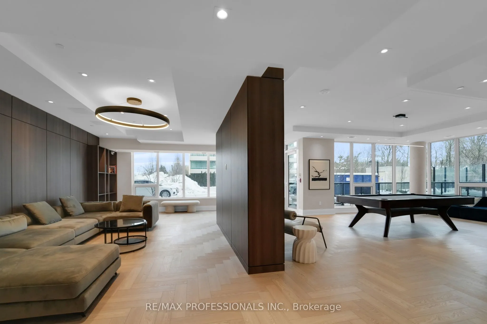 1035 Southdown Road #1402