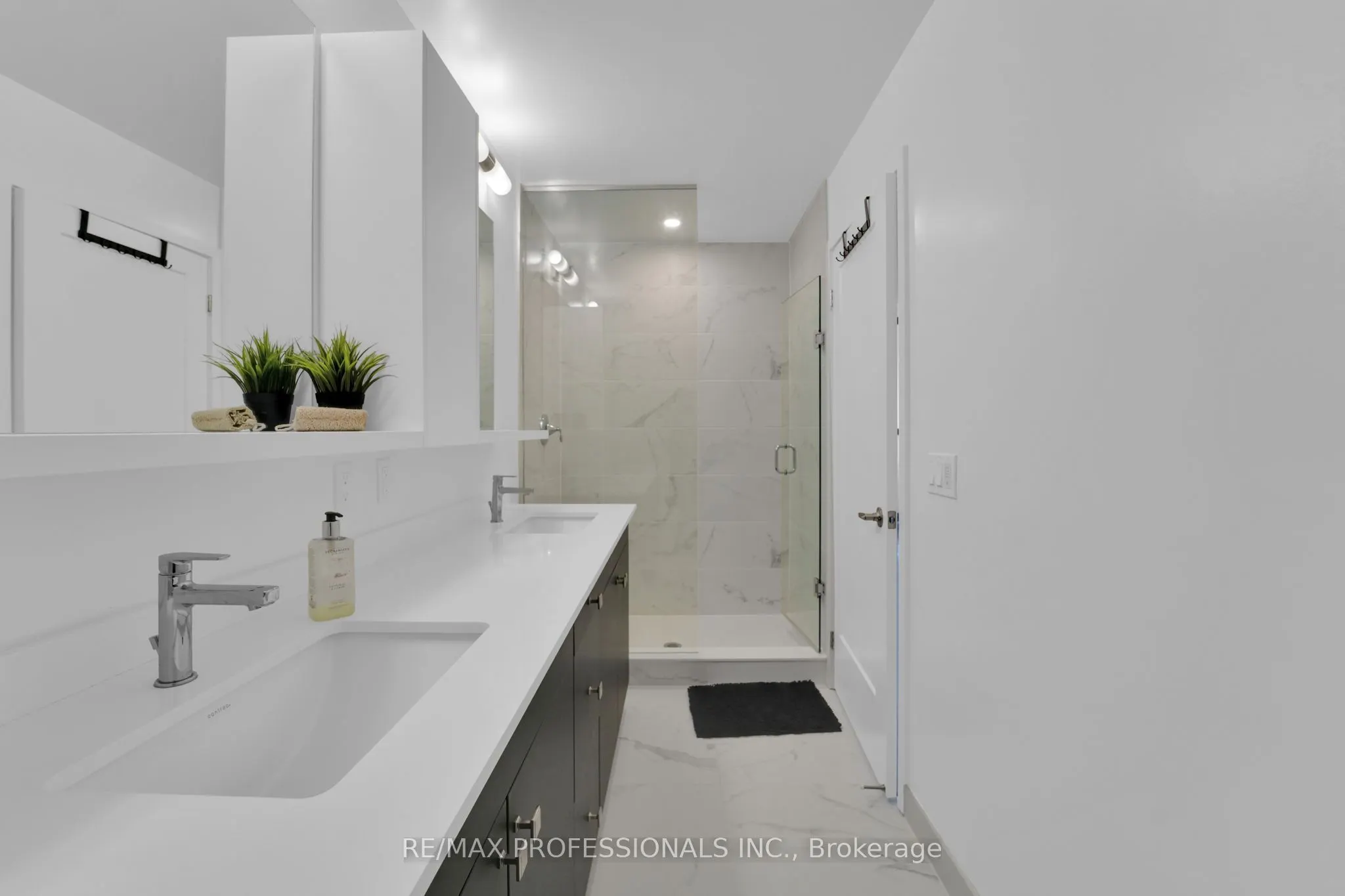 1035 Southdown Road #1402