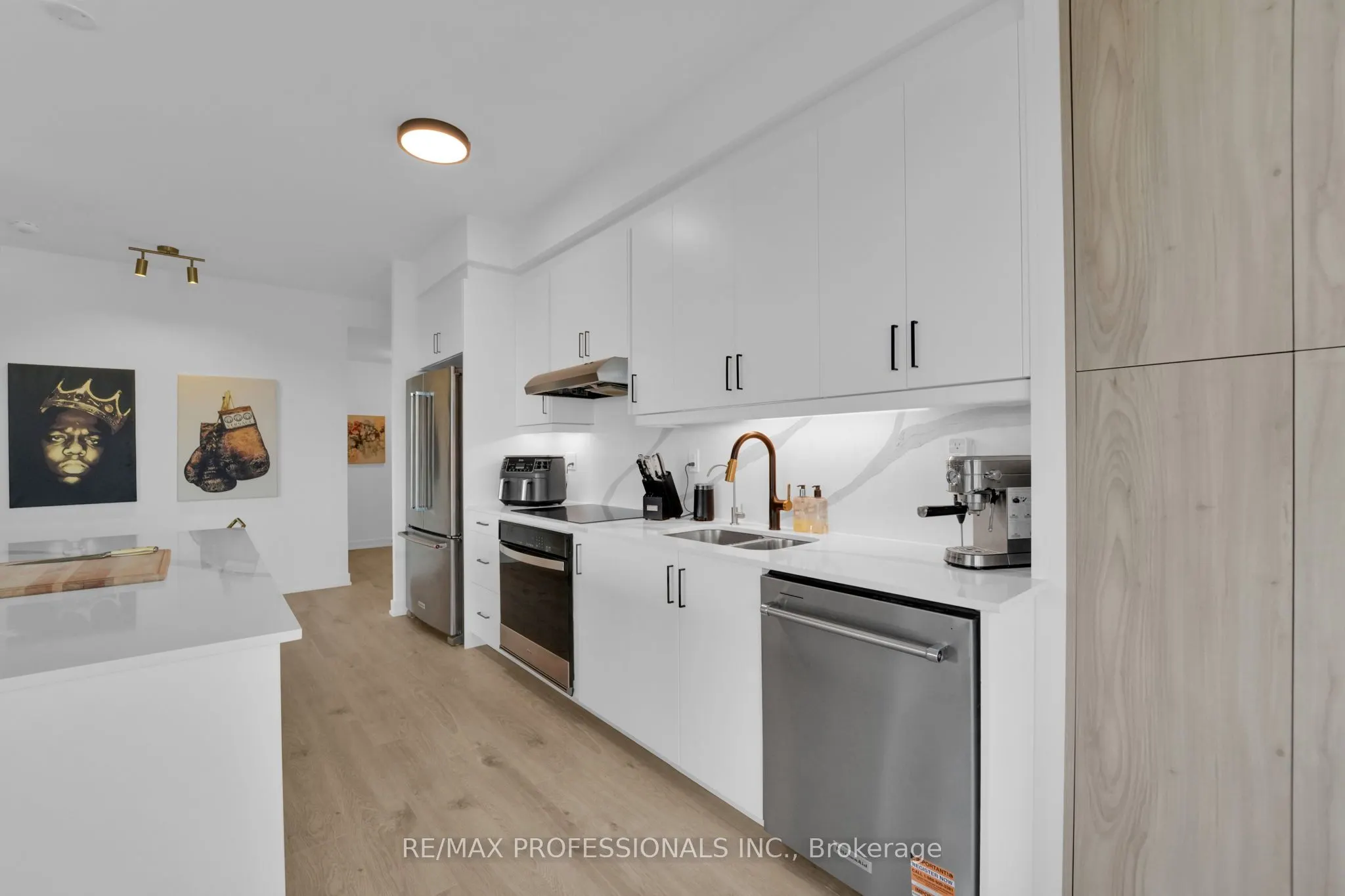 1035 Southdown Road #1402