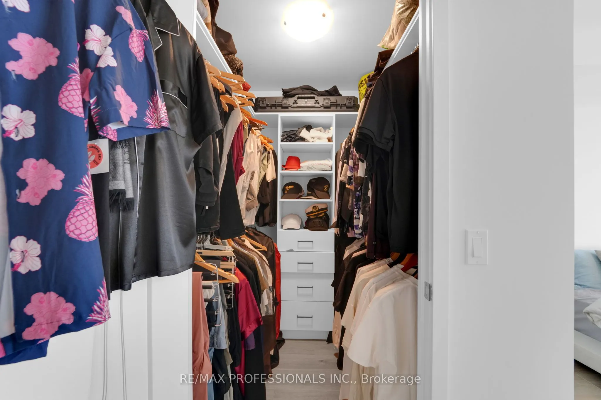 1035 Southdown Road #1402