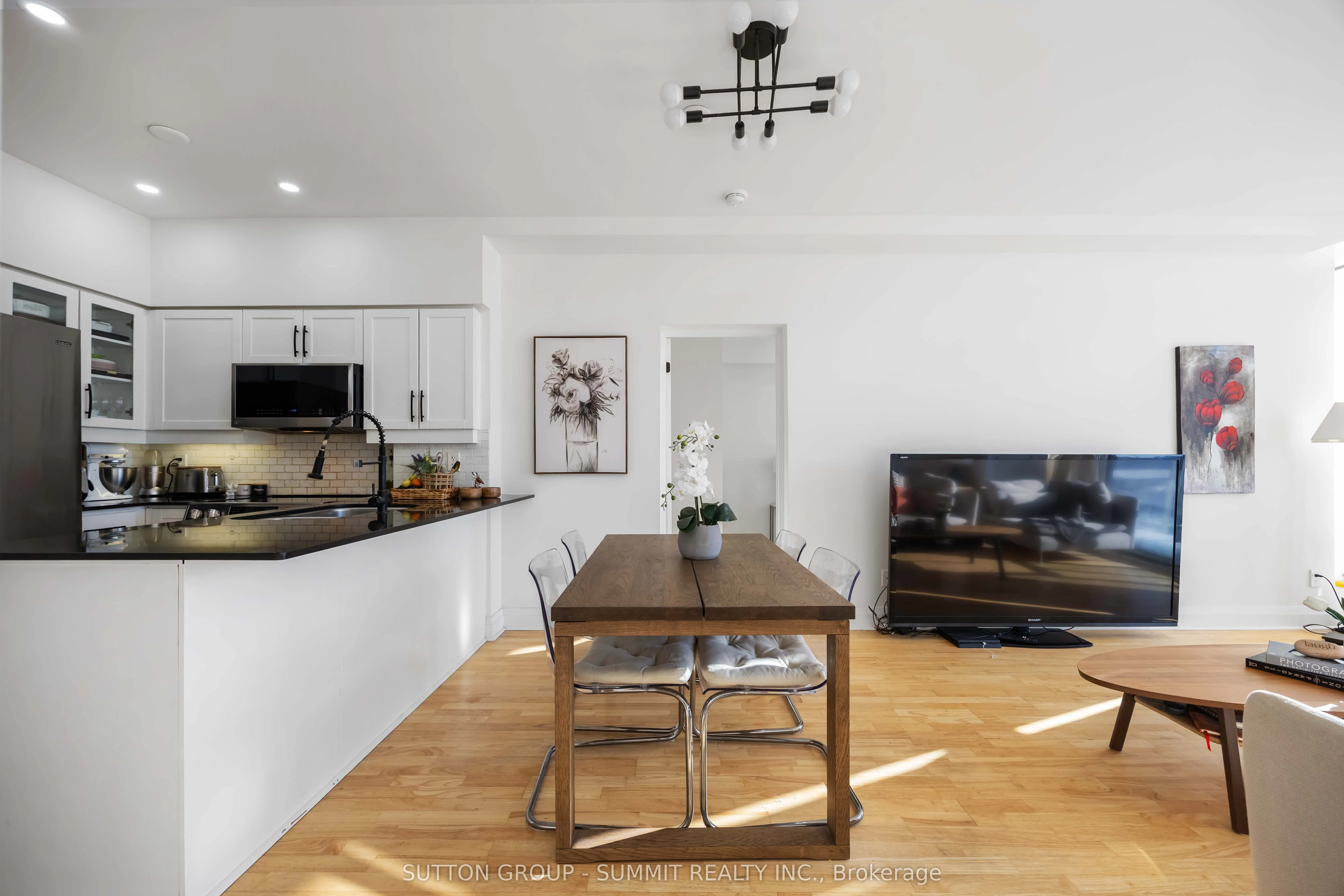 15 Windermere Avenue #PH01