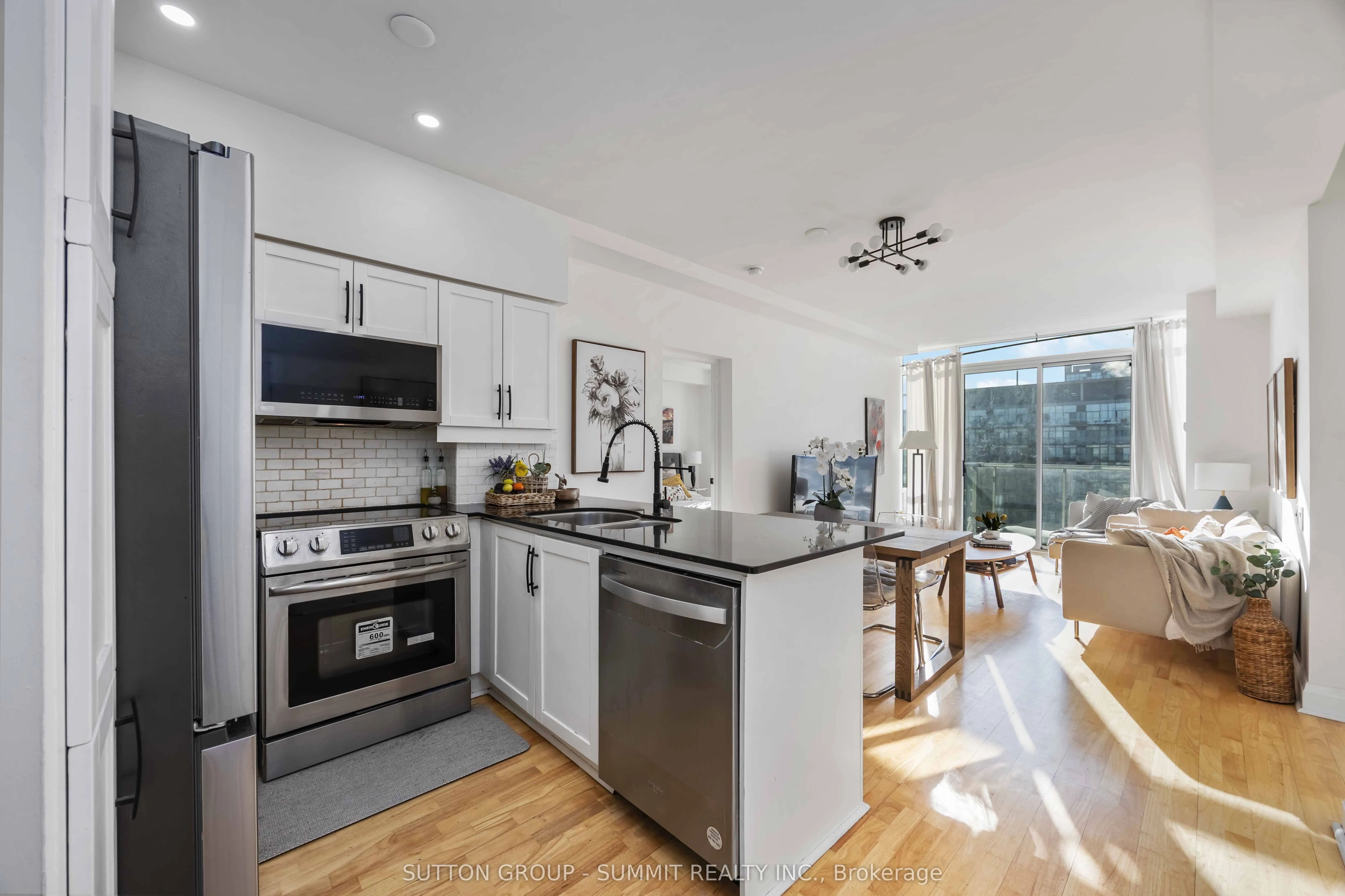 15 Windermere Avenue #PH01