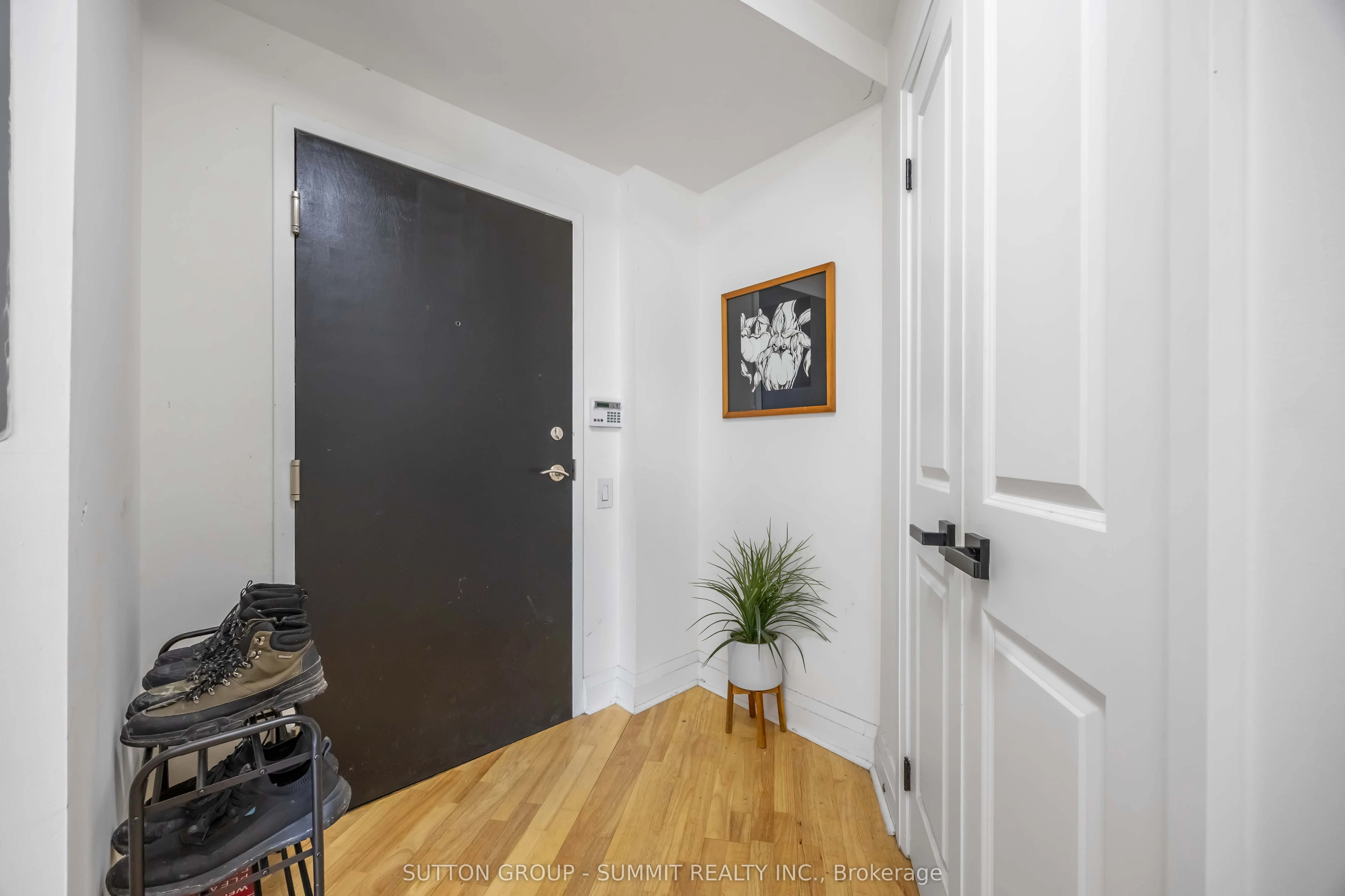 15 Windermere Avenue #PH01
