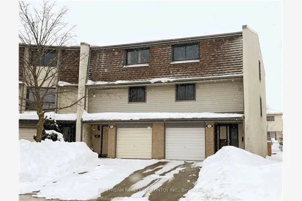 16 Ashton Crescent #16