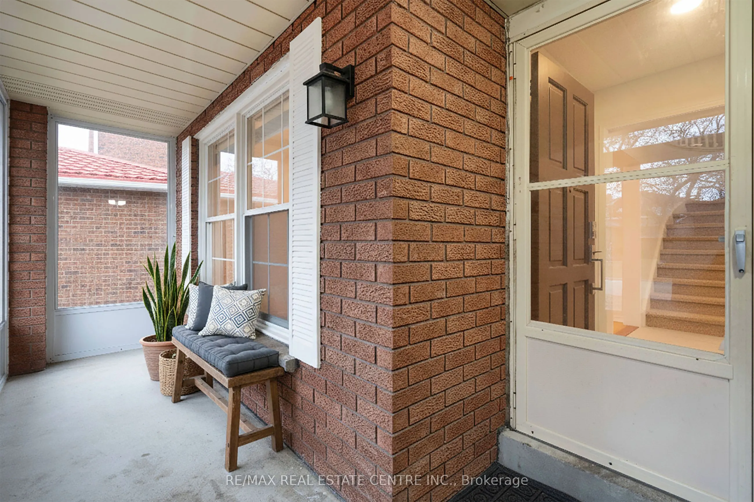 796 Buckingham Court