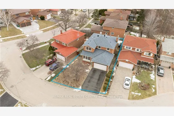 796 Buckingham Court