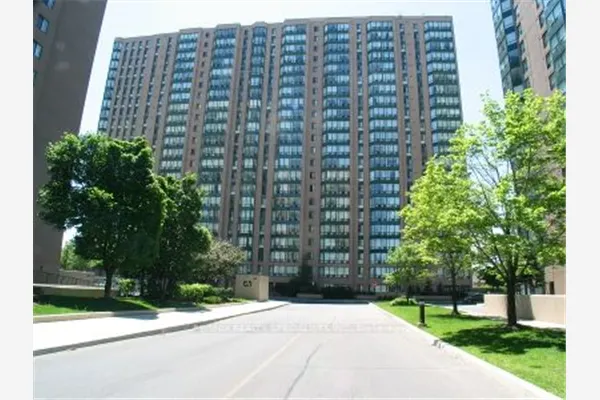 155 Hillcrest Avenue #302