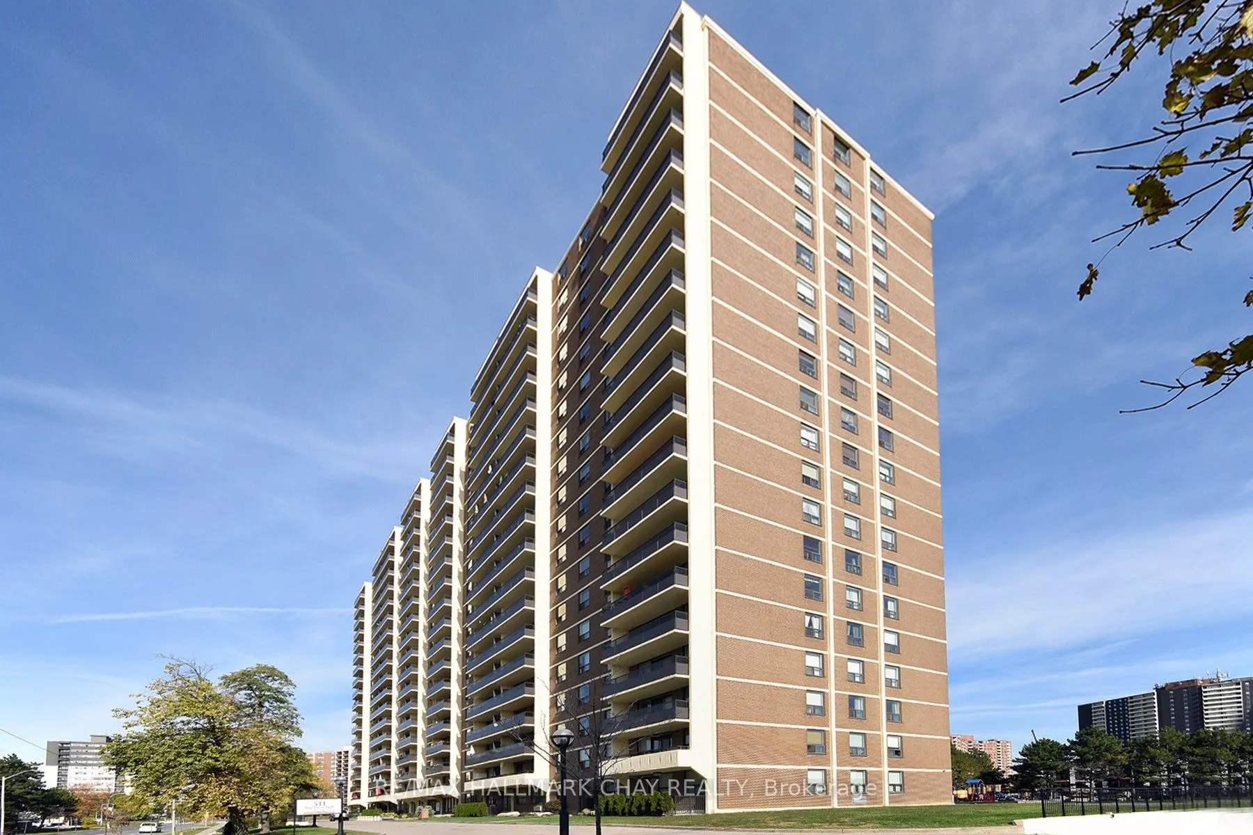 511 The West Mall #207