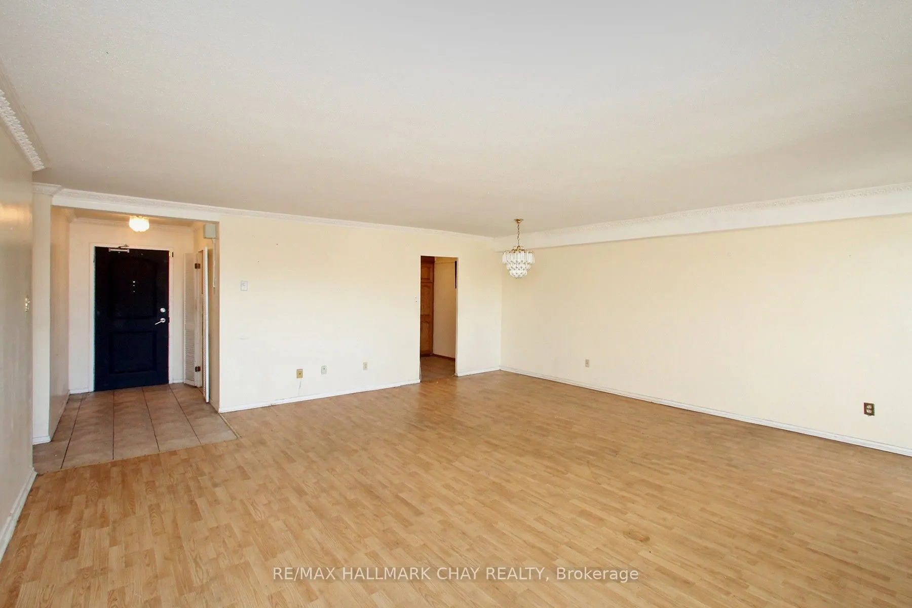 511 The West Mall #207