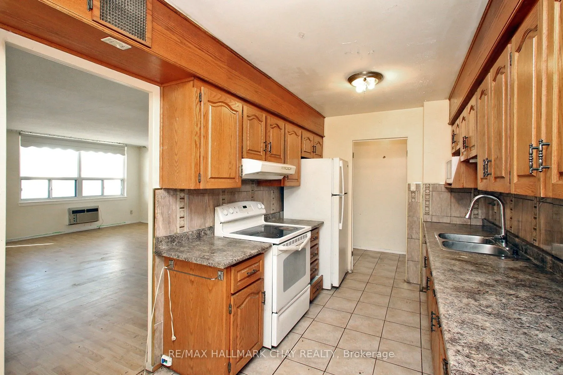 511 The West Mall #207