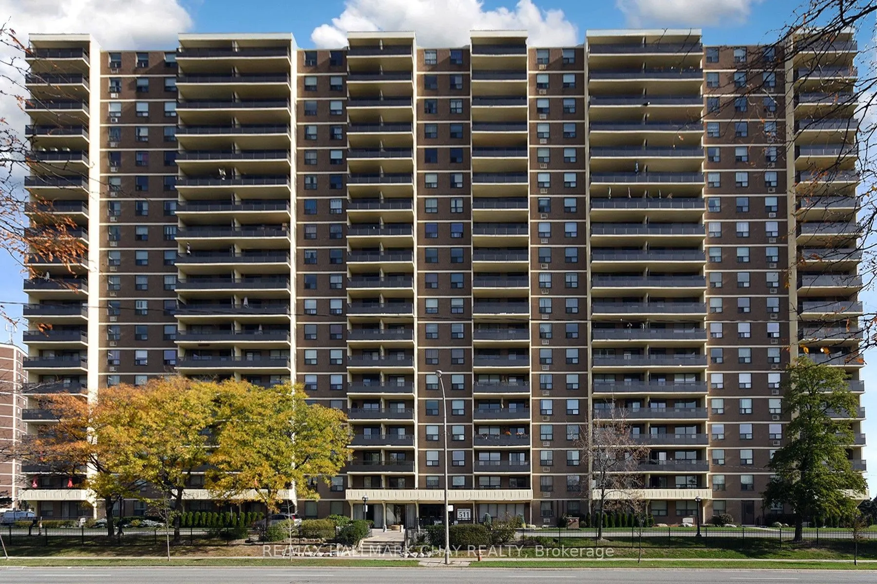 511 The West Mall #207