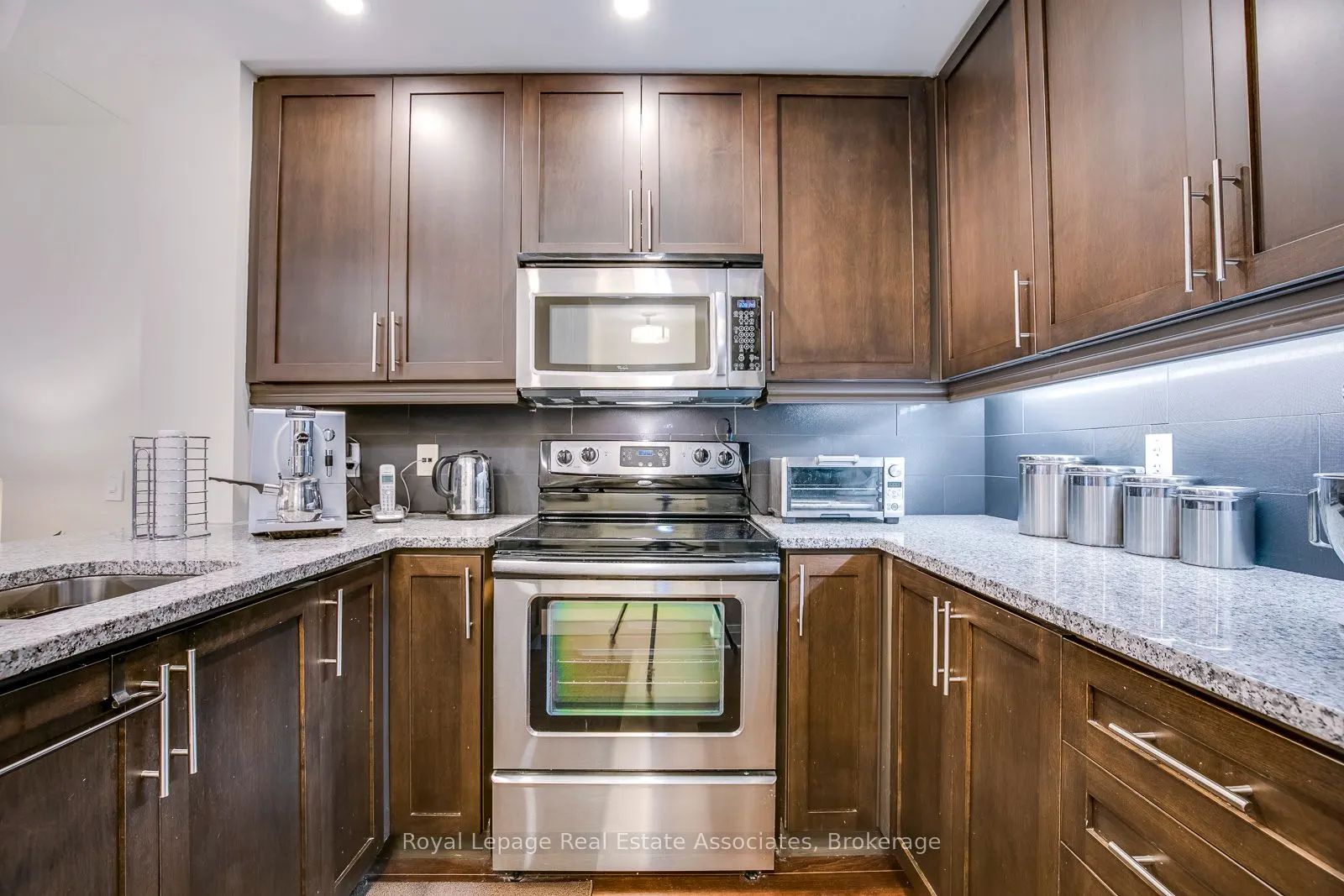 1 Hurontario Street #308