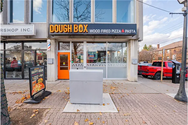 230 Lakeshore Road E