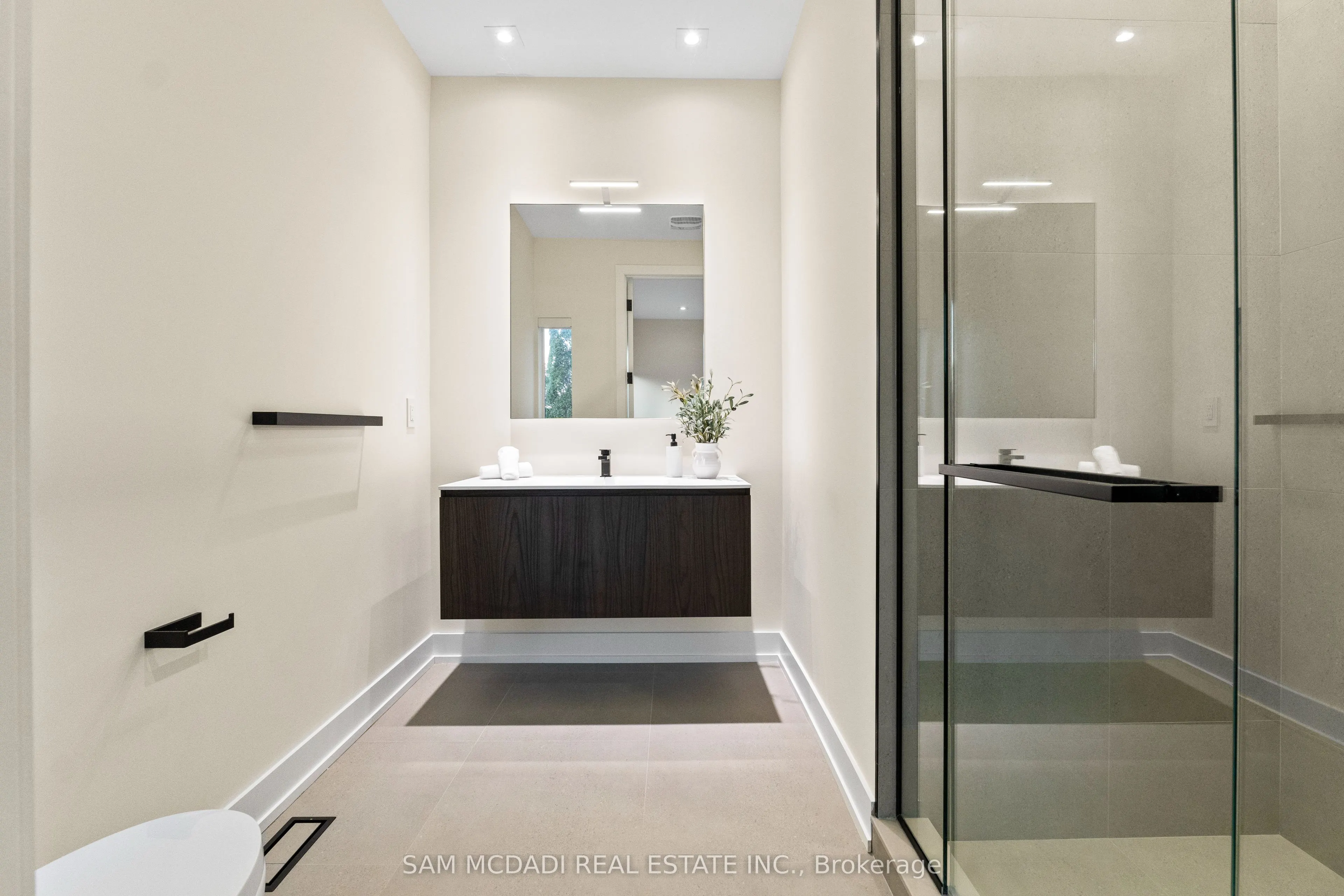 2075 Shawanaga Trail