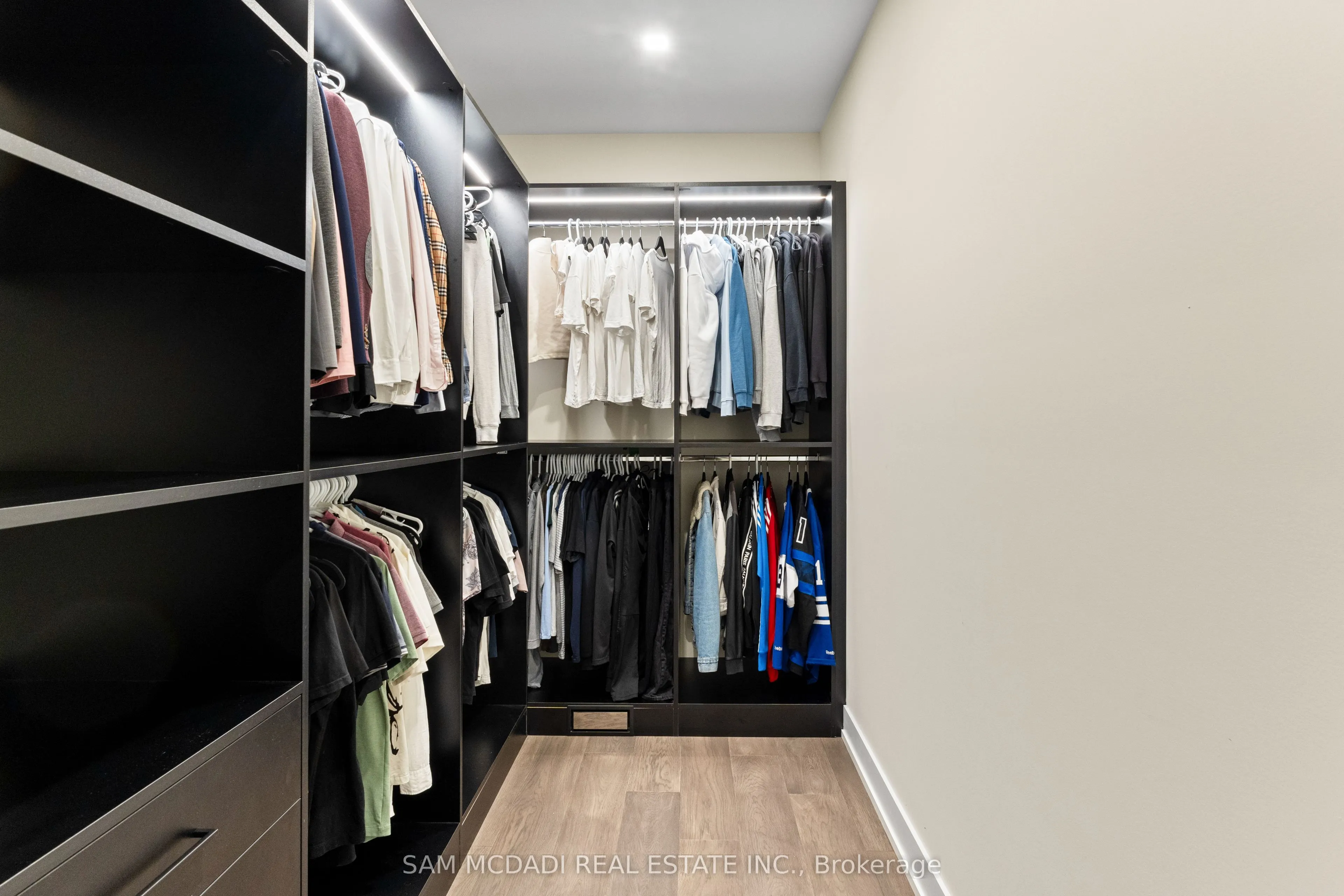 2075 Shawanaga Trail