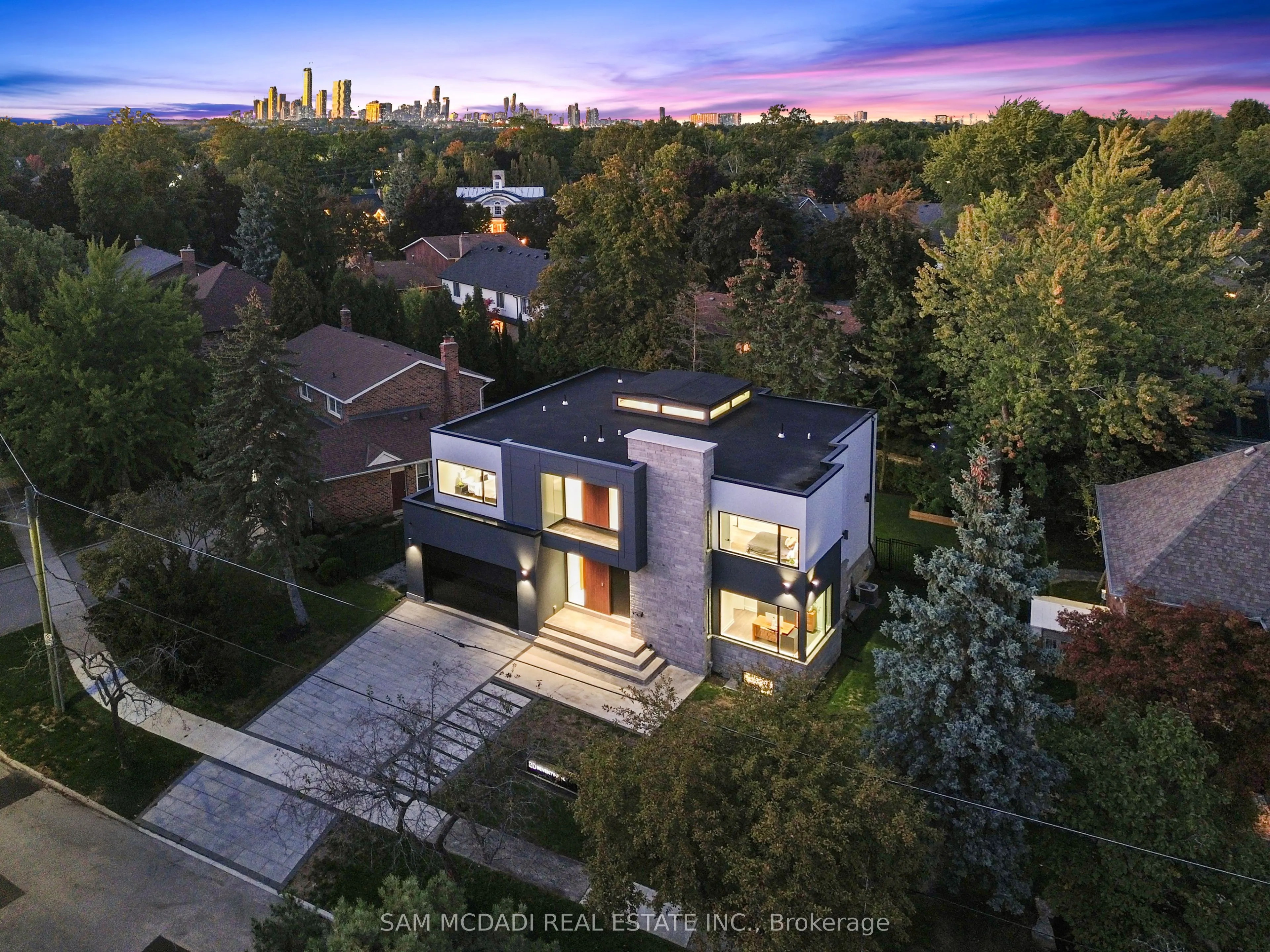 2075 Shawanaga Trail