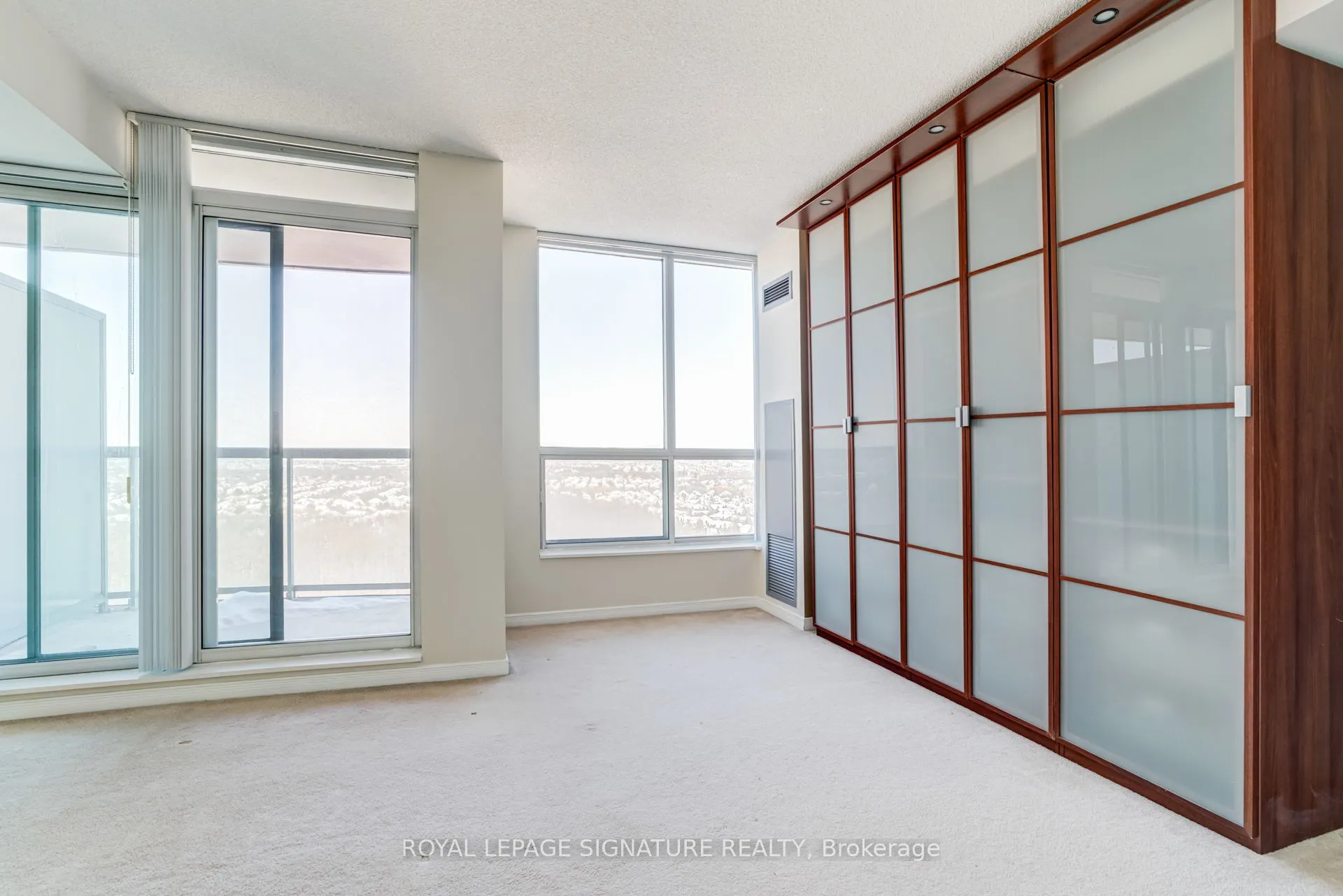 2545 Erin Centre Boulevard #1703