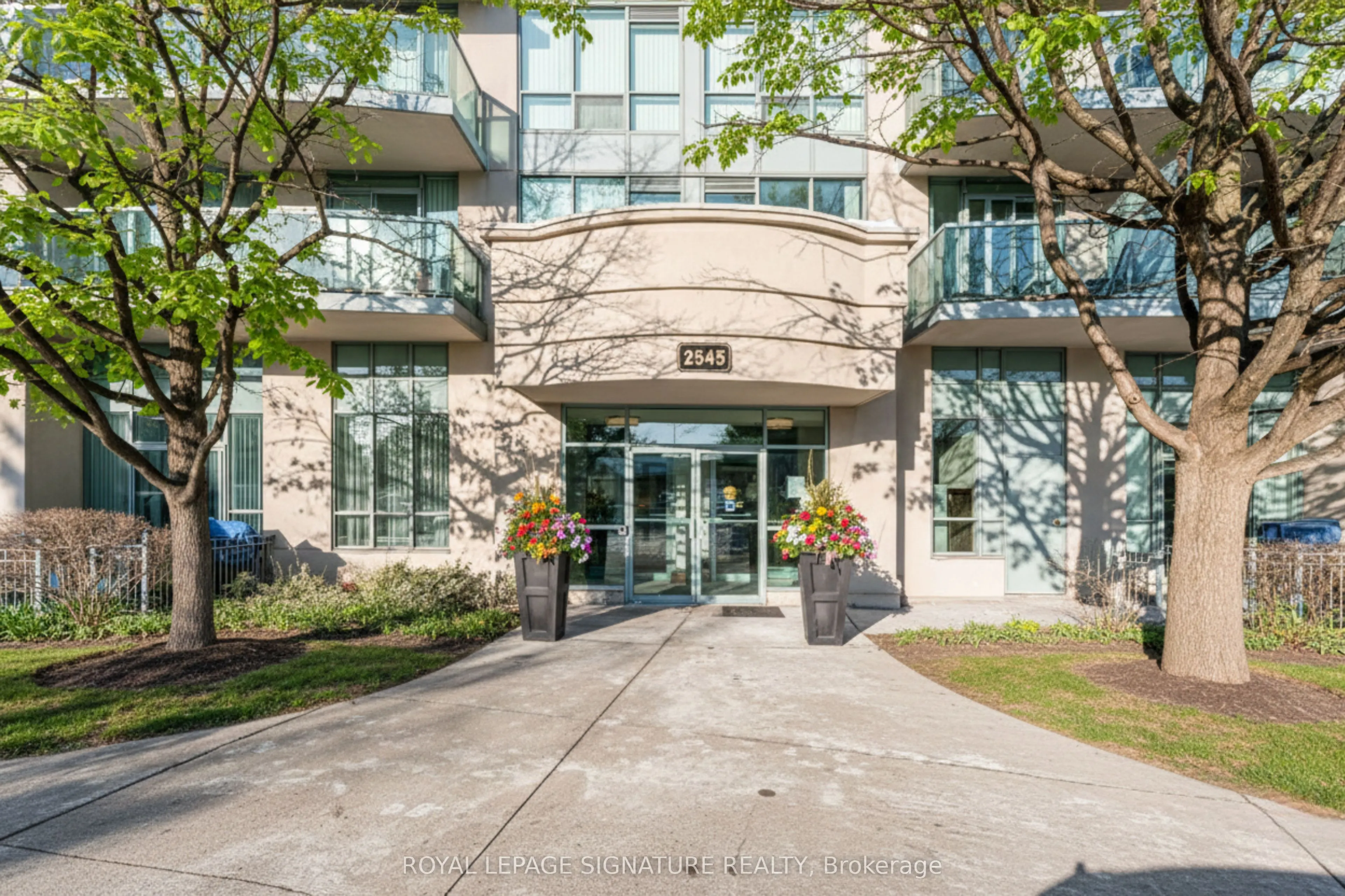 2545 Erin Centre Boulevard #1703