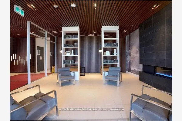 297 Oak Walk Drive #604