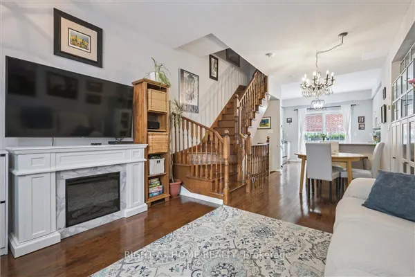 101 The Queensway Avenue S #TH 2