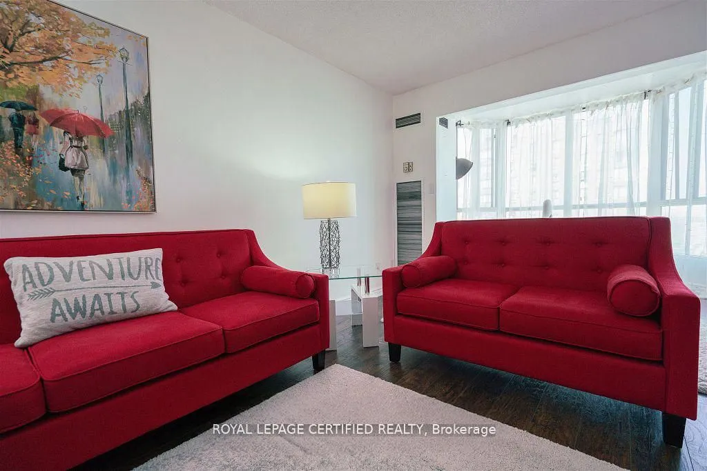 145 Hillcrest Avenue #1907