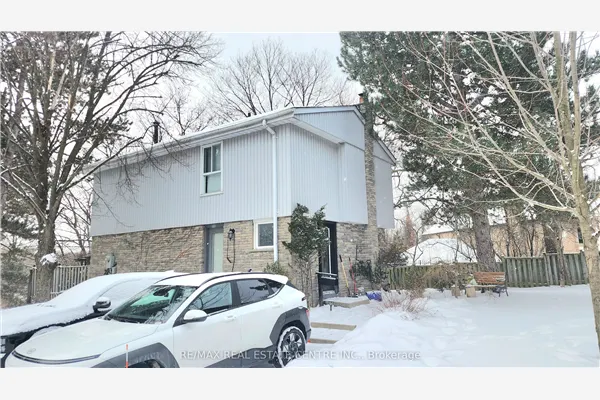 59 Kenninghall Boulevard #17