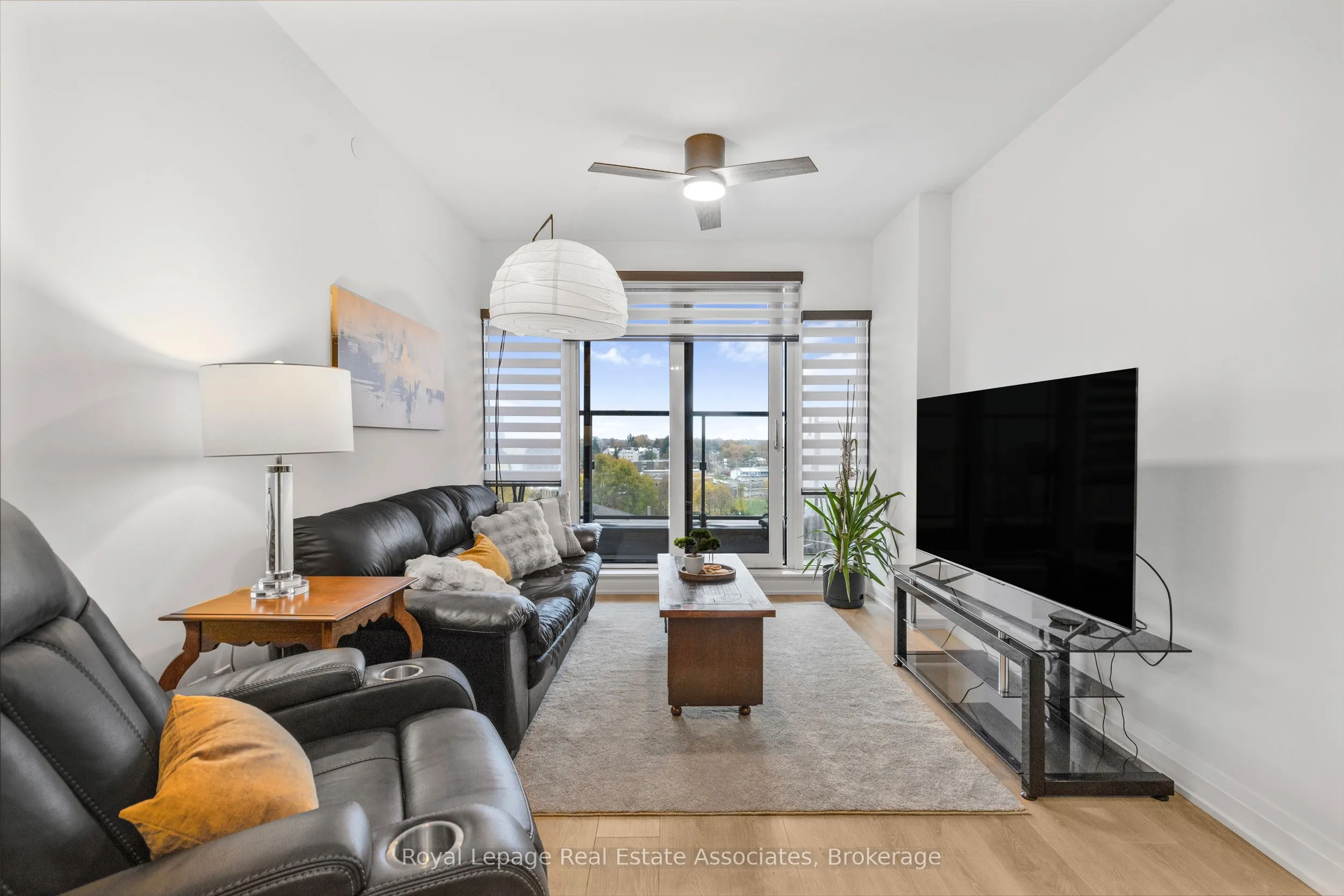 21 Park Street E #805