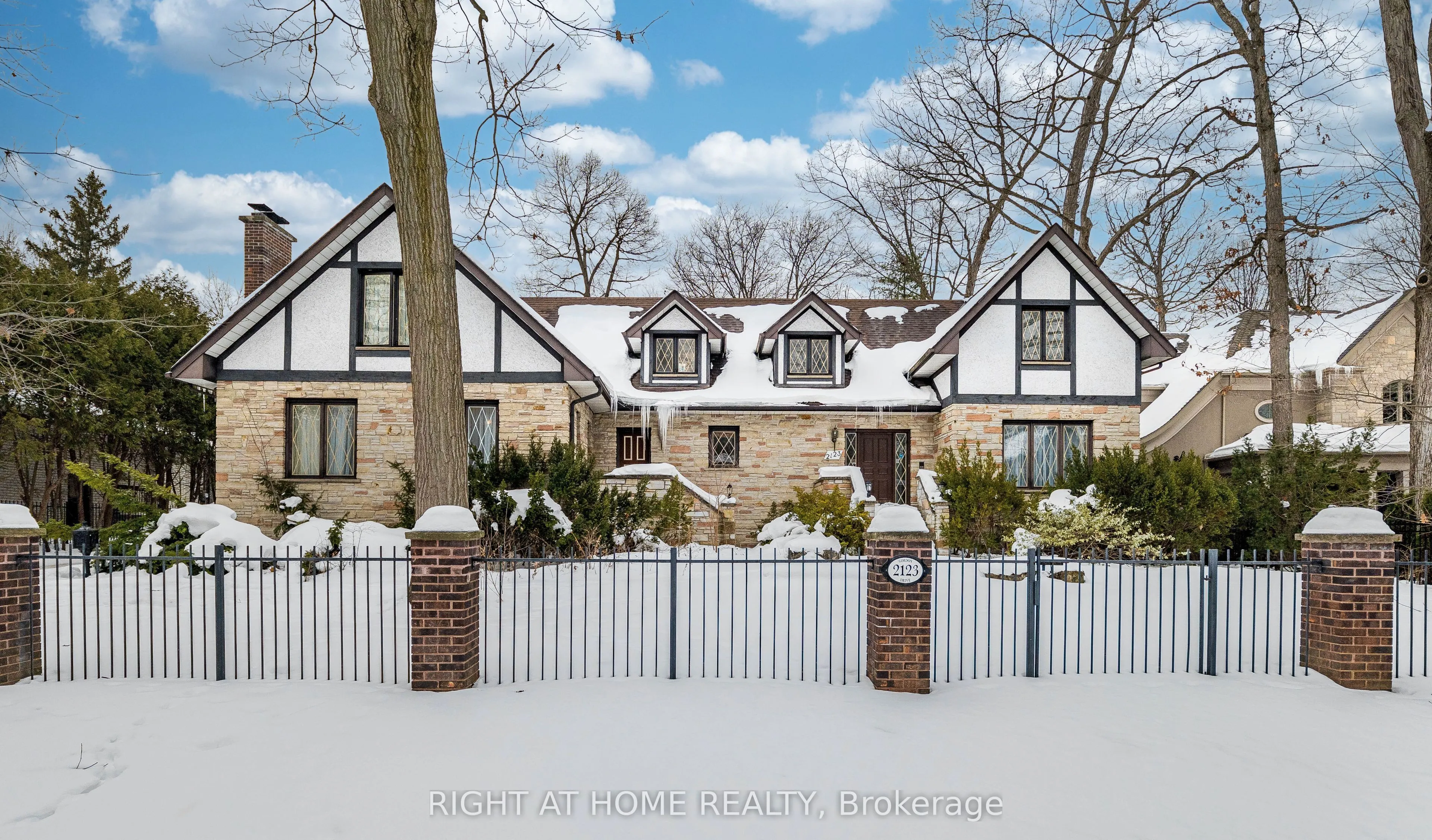 2123 Gordon Drive