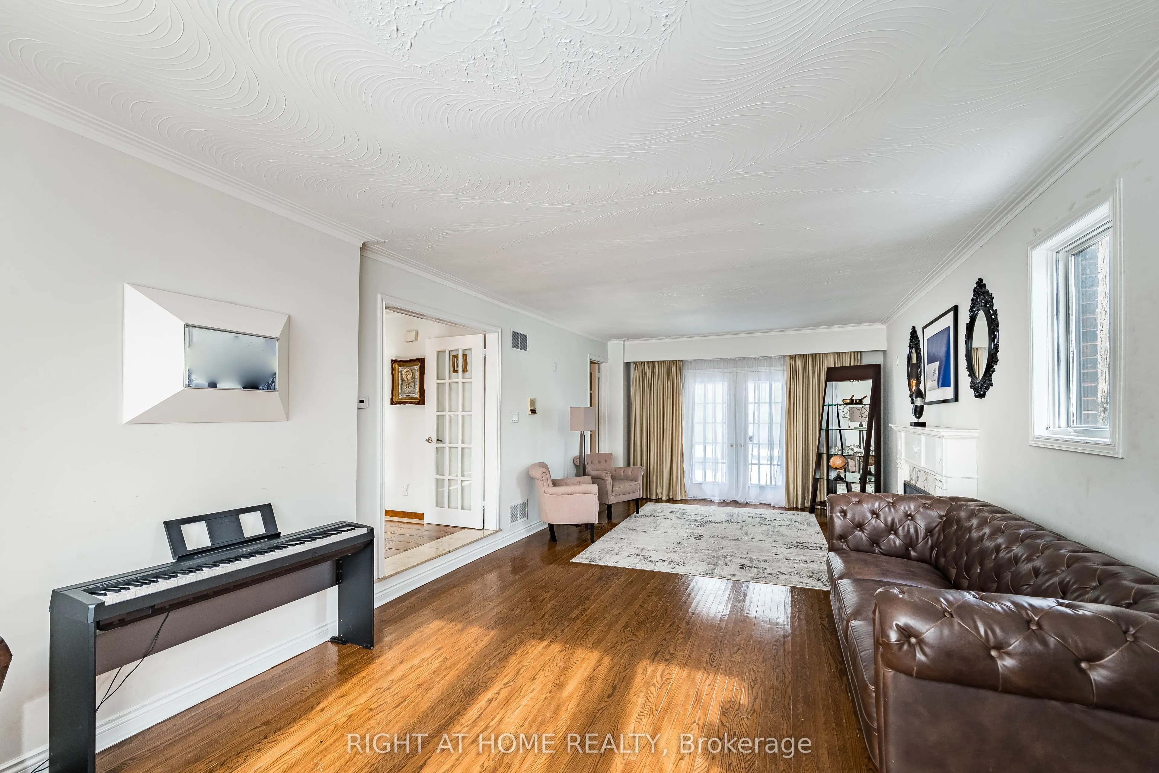 2123 Gordon Drive