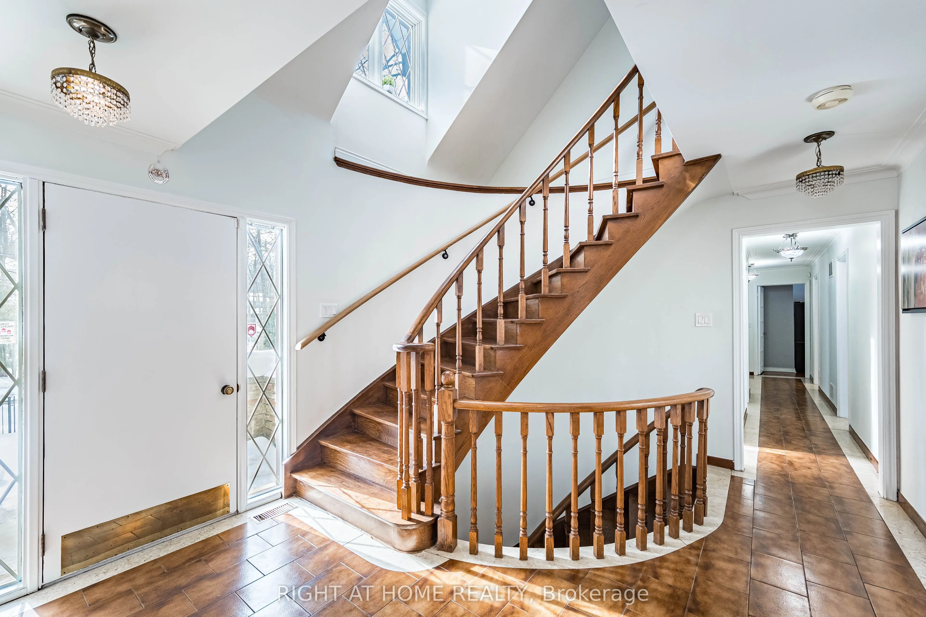 2123 Gordon Drive