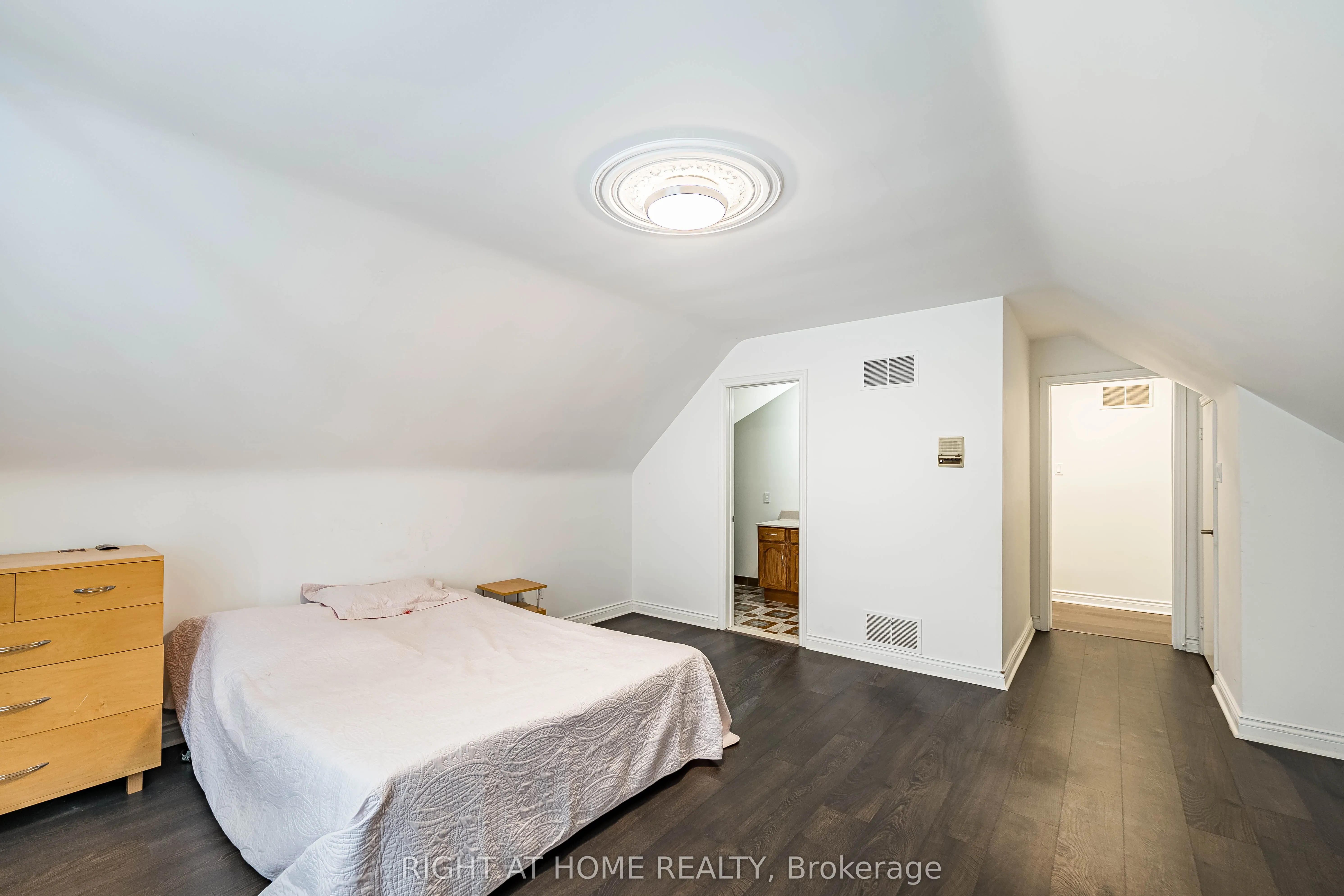2123 Gordon Drive