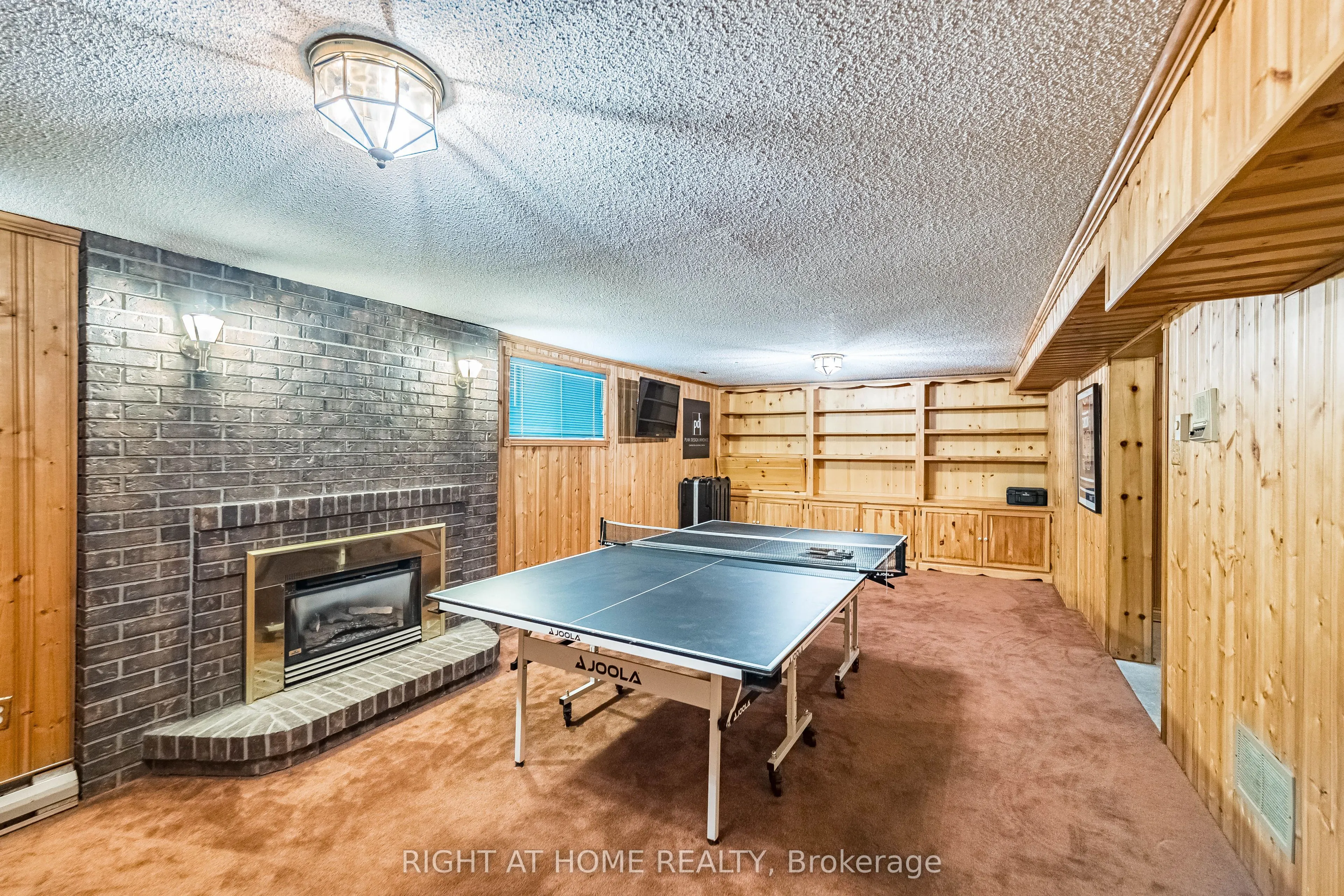 2123 Gordon Drive