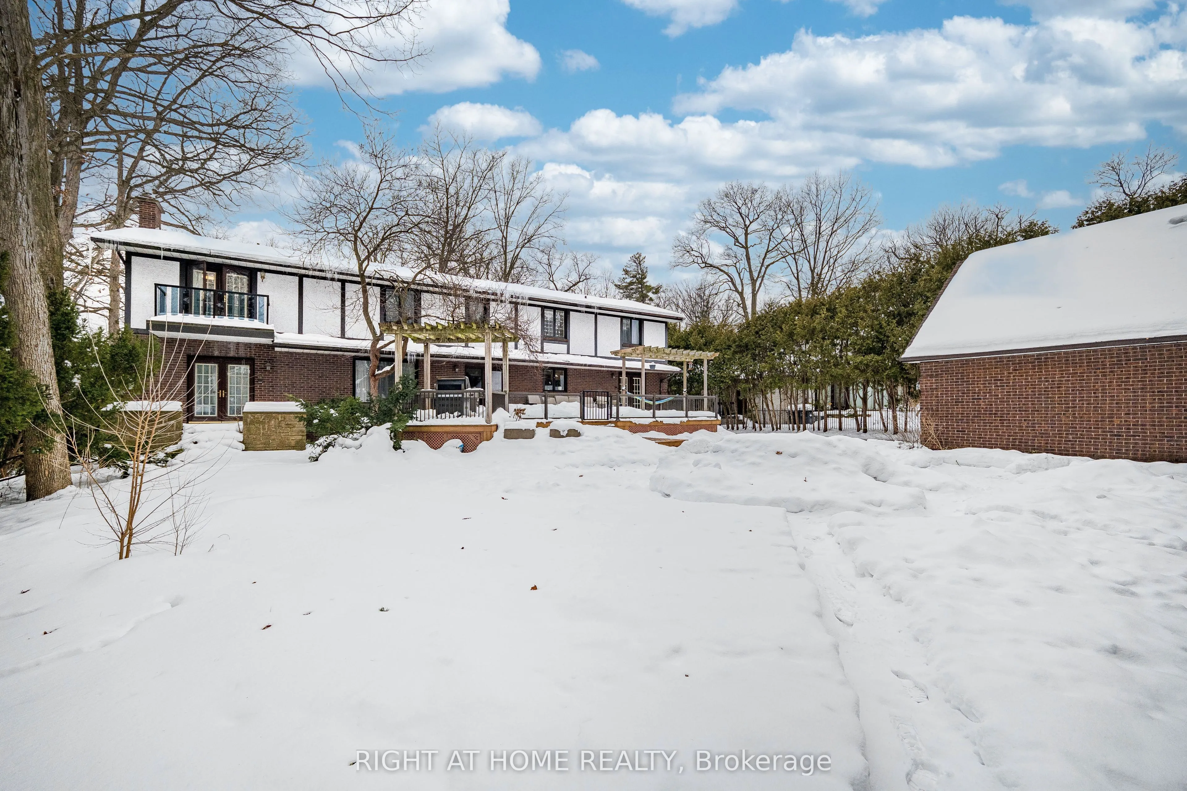 2123 Gordon Drive