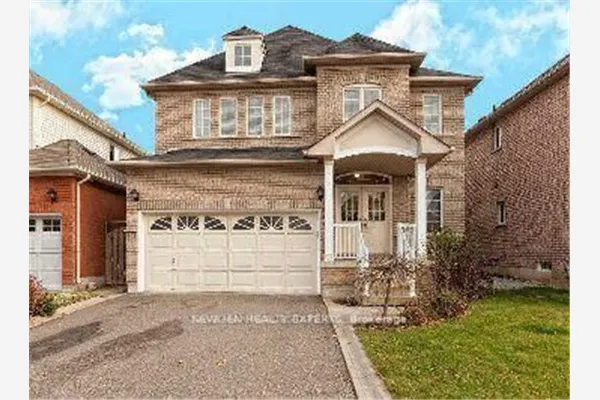 10 Milkweed Crescent