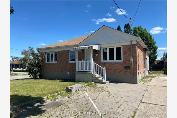 63 Lockerbie Avenue #C