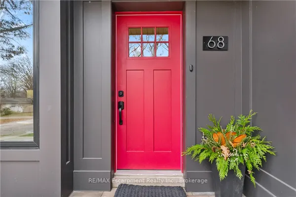 68 Glenmanor Drive N