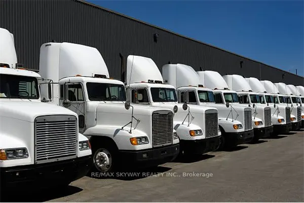 5455 Steeles Avenue W