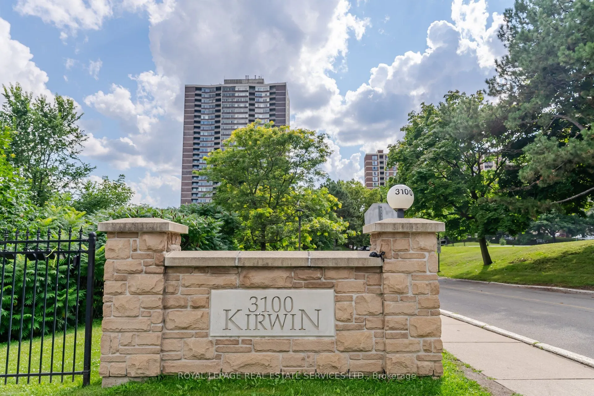 3100 Kirwin Avenue #708