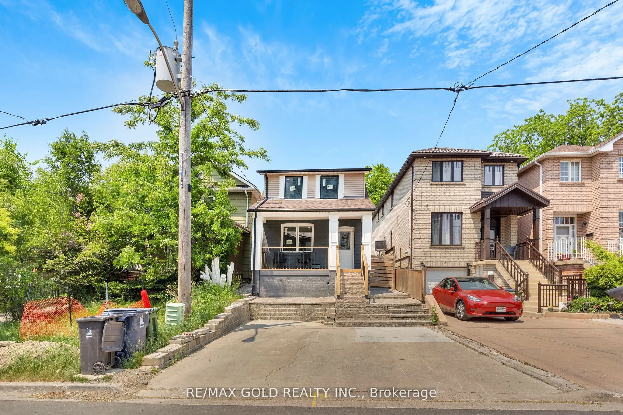 8 Fairglen Crescent