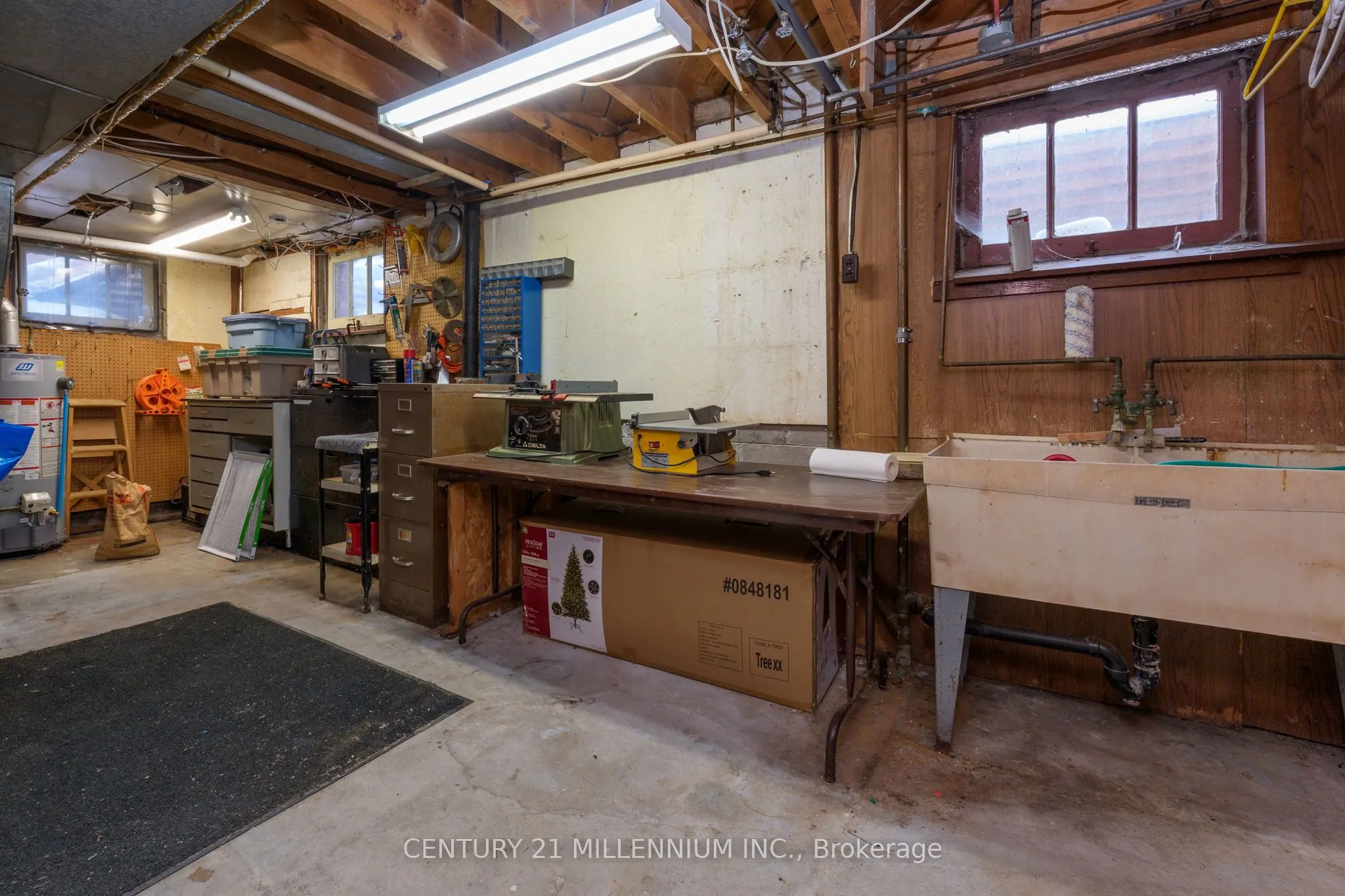 9 Crestview Avenue