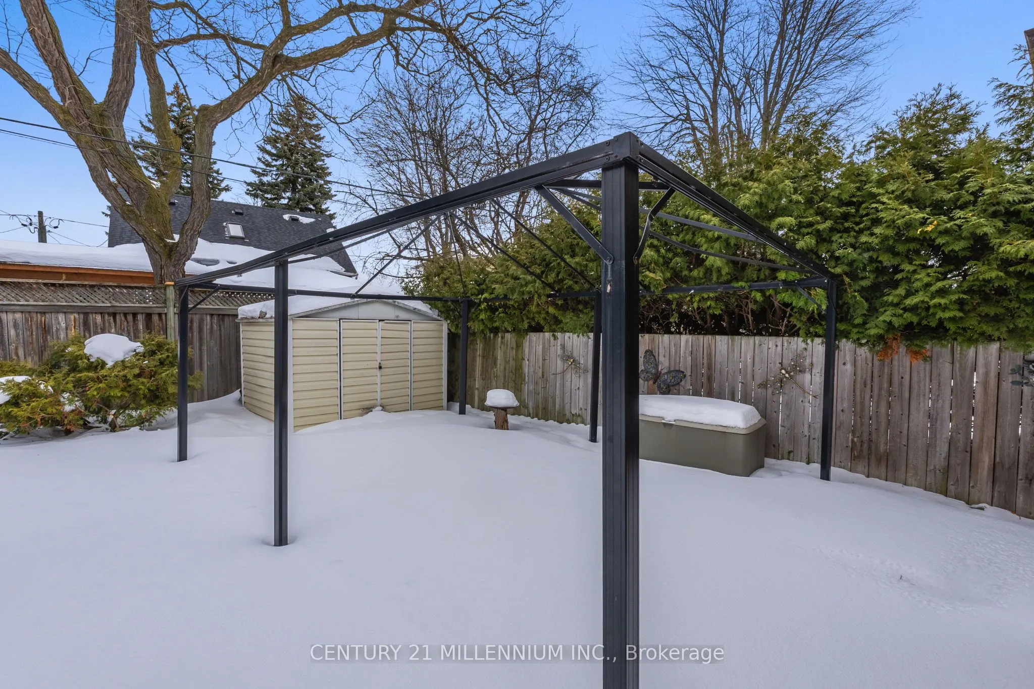 9 Crestview Avenue