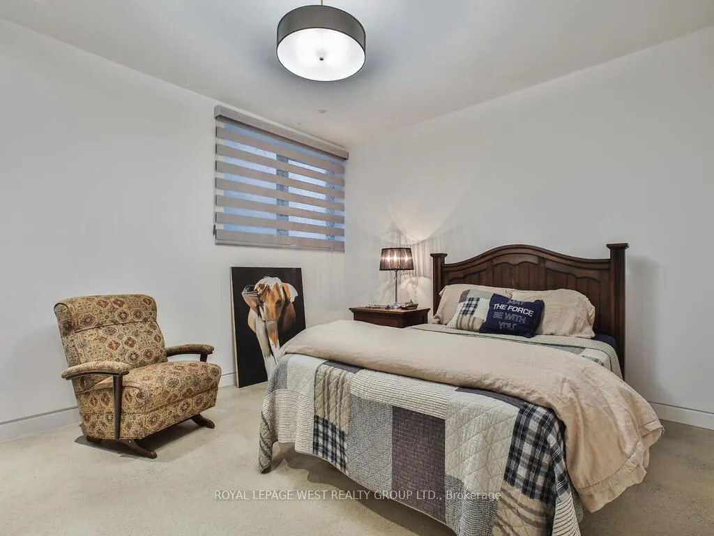 4 Old Oak Road