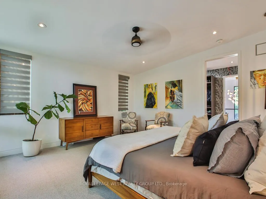 4 Old Oak Road