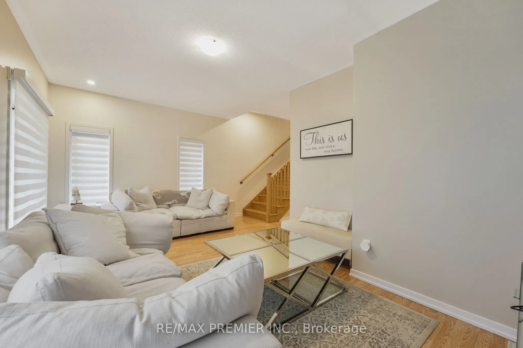 12 Heathrow Lane