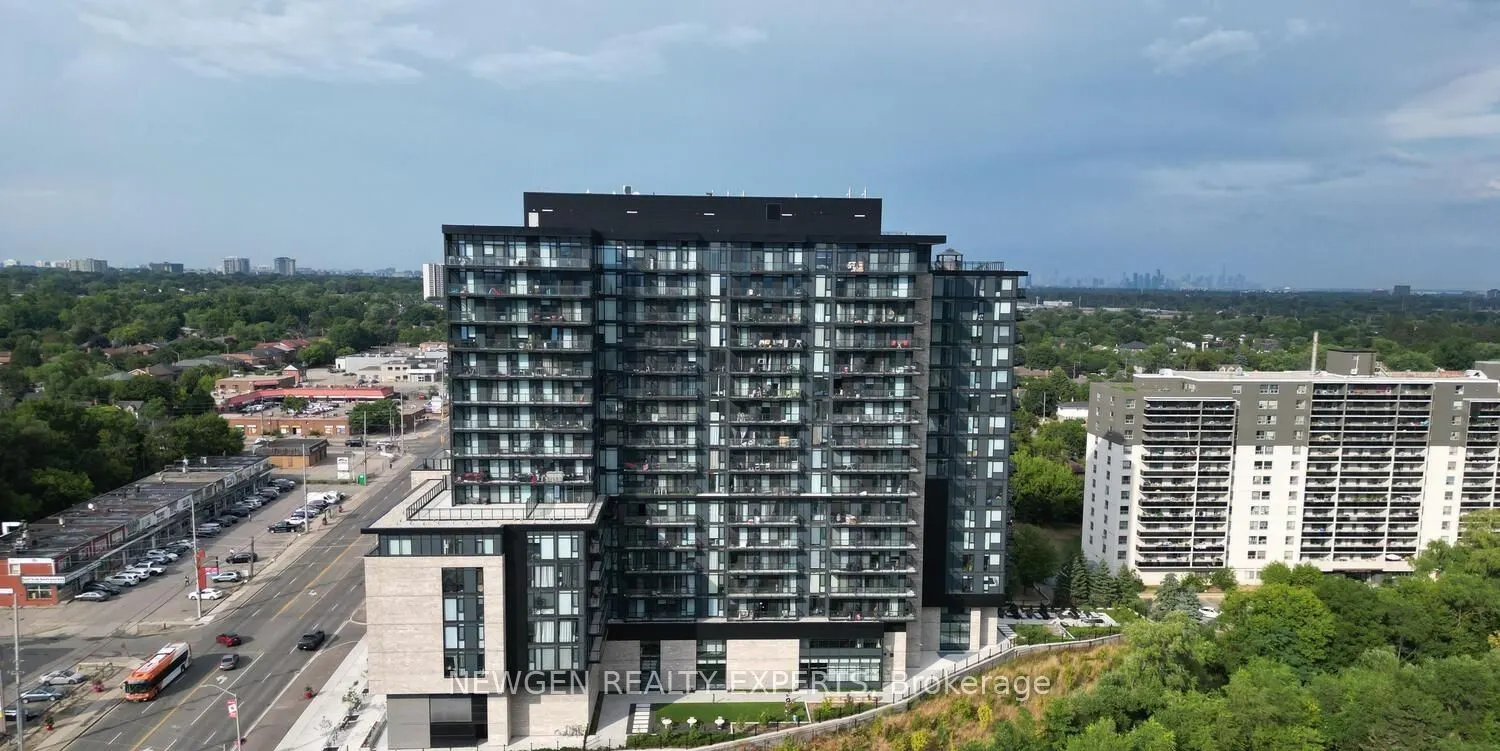 86 Dundas Street E #916